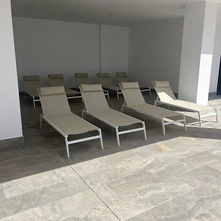 Amazing Duplex With Panoramic Ocean Views * 아데제